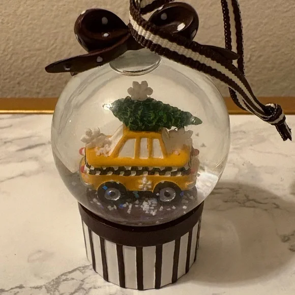 Ornament - Picture 4 of 6